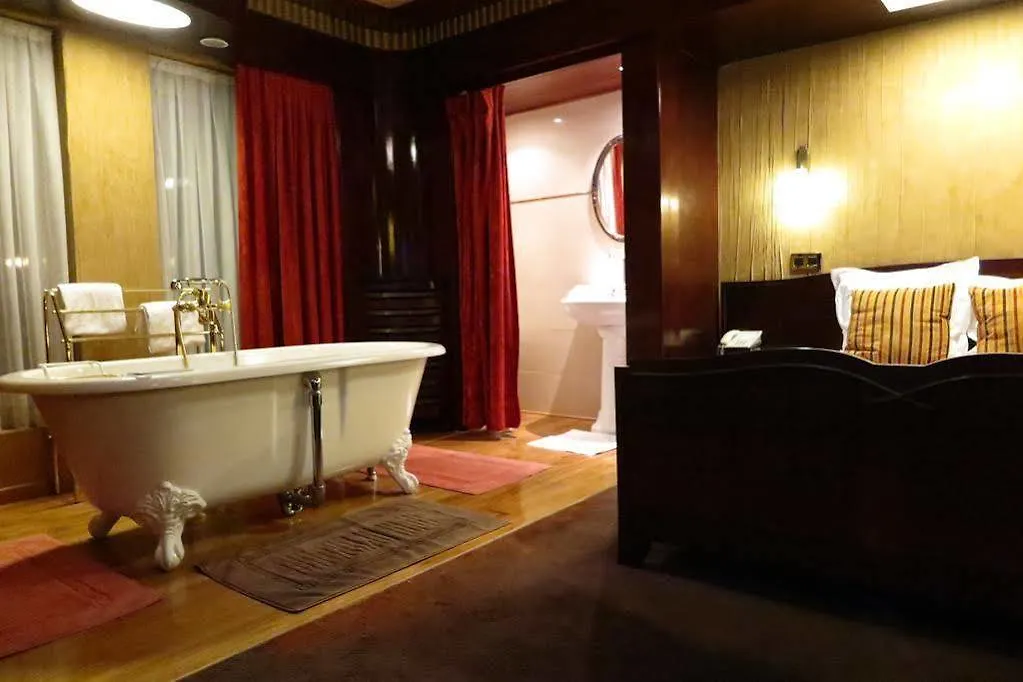 Hotel Esperance بروكسل