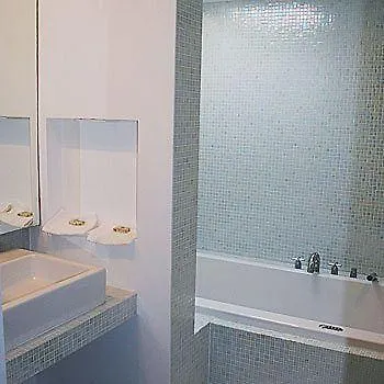 ***  Hotel Esperance Bruselas Bélgica